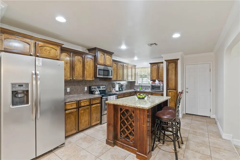 1126 Green Willow Drive Corpus Christi, TX 78405