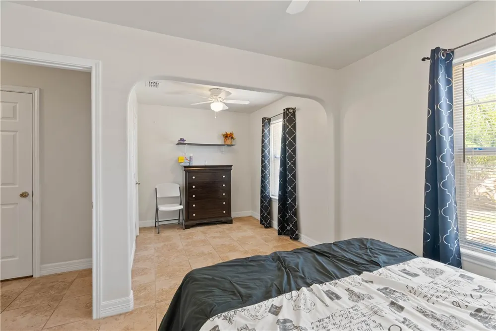 1126 Green Willow Drive Corpus Christi, TX 78405