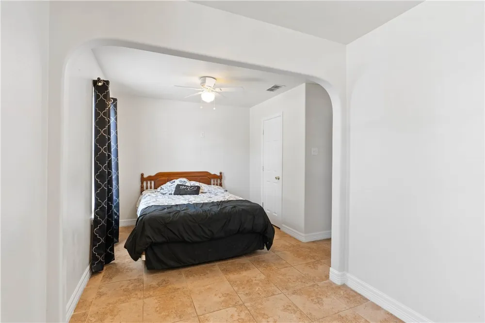 1126 Green Willow Drive Corpus Christi, TX 78405
