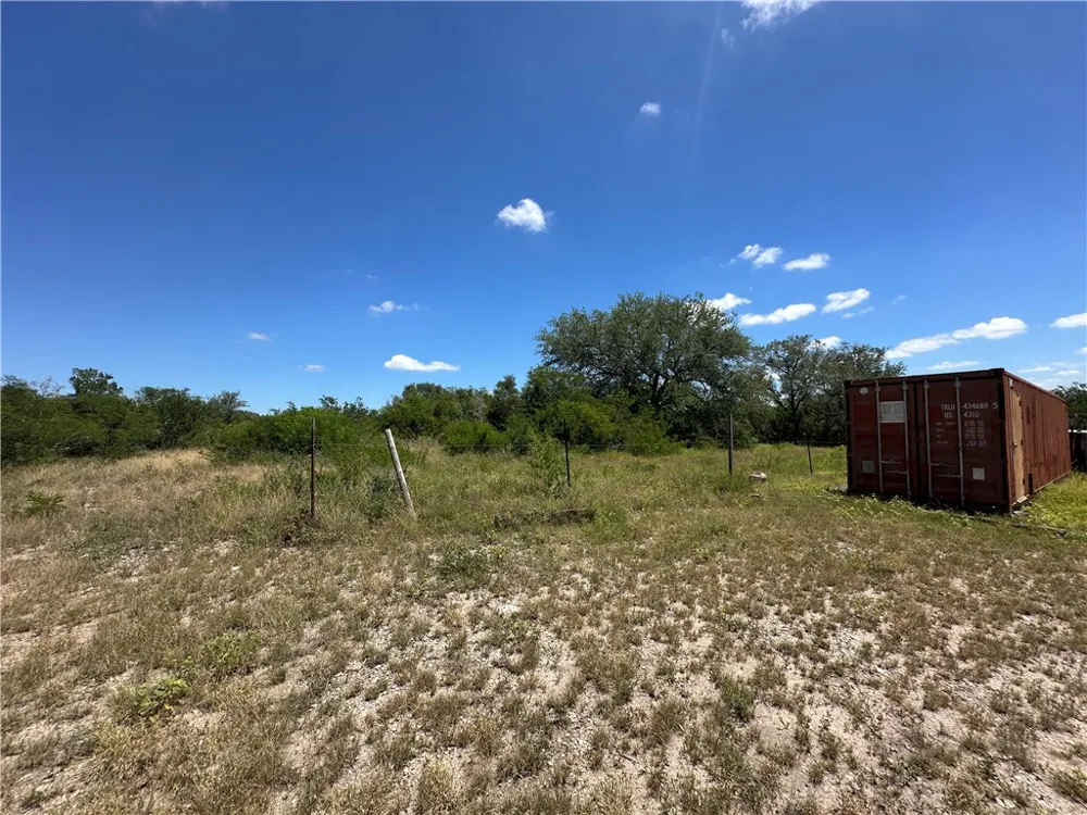1641 Charco Beeville, TX 78102