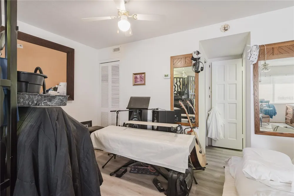 8950 PARK BOULEVARD #702 Seminole, FL 33777