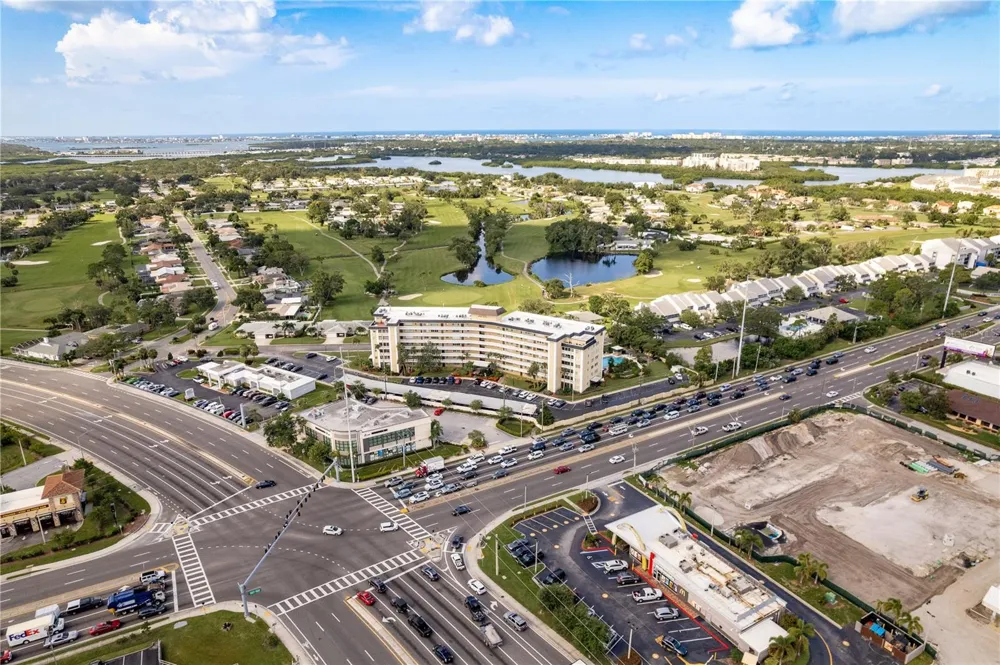 8950 PARK BOULEVARD #702 Seminole, FL 33777