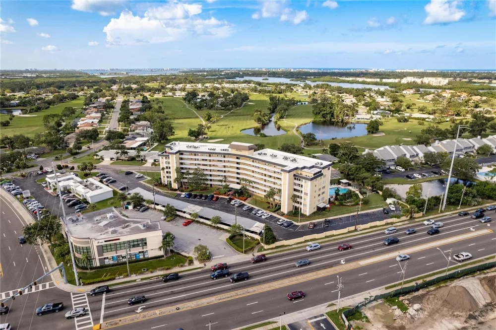 8950 PARK BOULEVARD #702 Seminole, FL 33777