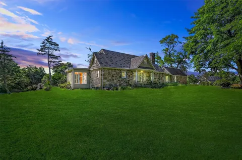 151 Tuthill Road