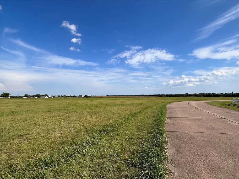 264 Sidewinder Loop Red Oak, TX 75154