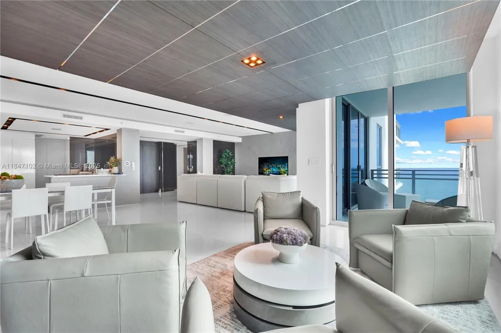 3535 S Ocean Drive #2104 Hollywood, FL 33019