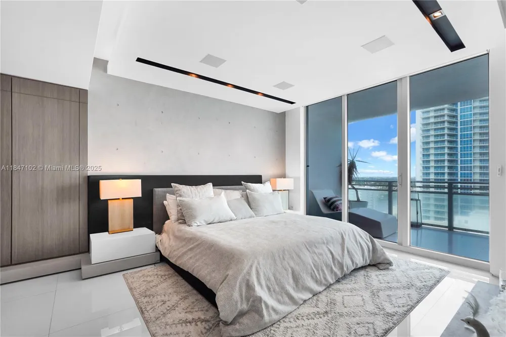 3535 S Ocean Drive #2104 Hollywood, FL 33019