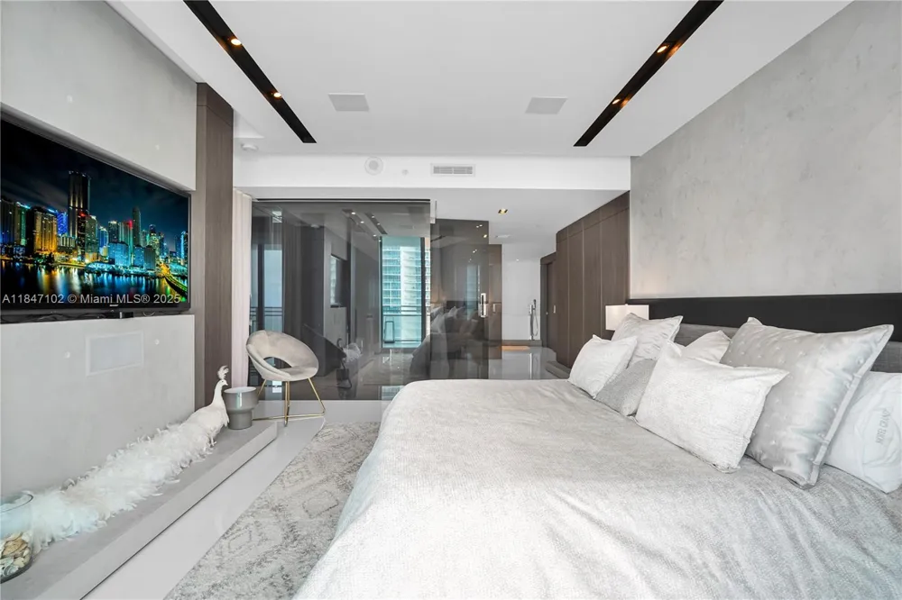 3535 S Ocean Drive #2104 Hollywood, FL 33019