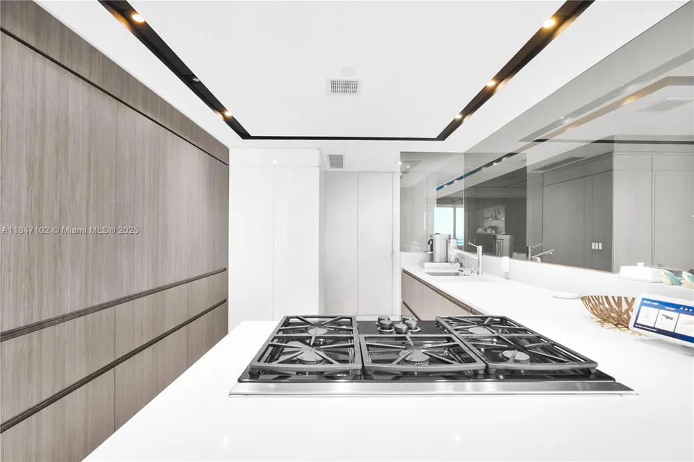 3535 S Ocean Drive #2104 Hollywood, FL 33019