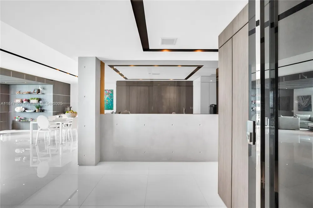 3535 S Ocean Drive #2104 Hollywood, FL 33019