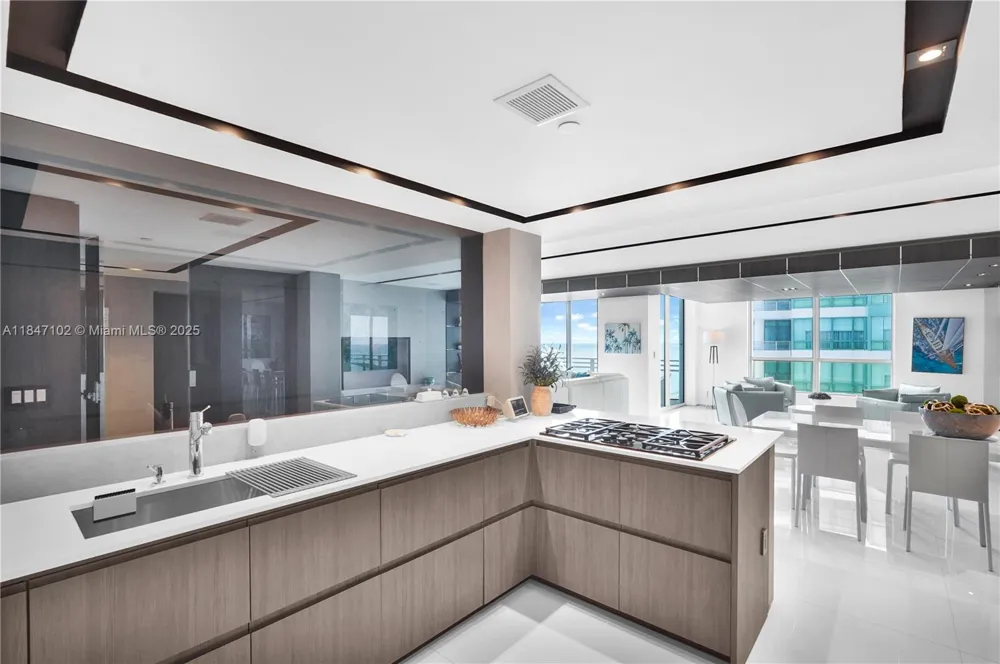 3535 S Ocean Drive #2104 Hollywood, FL 33019