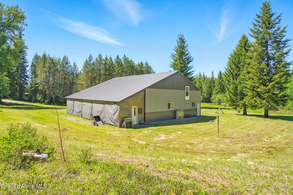 670 Sunset Road Athol, ID 83801