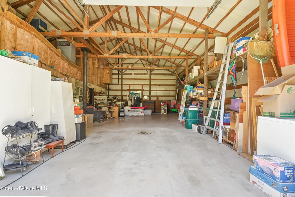 670 Sunset Road Athol, ID 83801