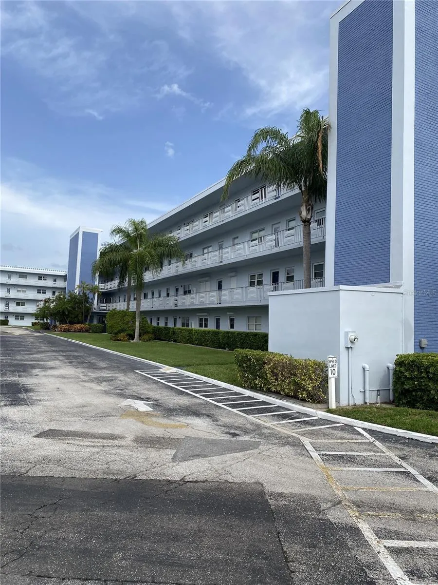 5555 GULF BOULEVARD #104 St Pete Beach, FL 33706