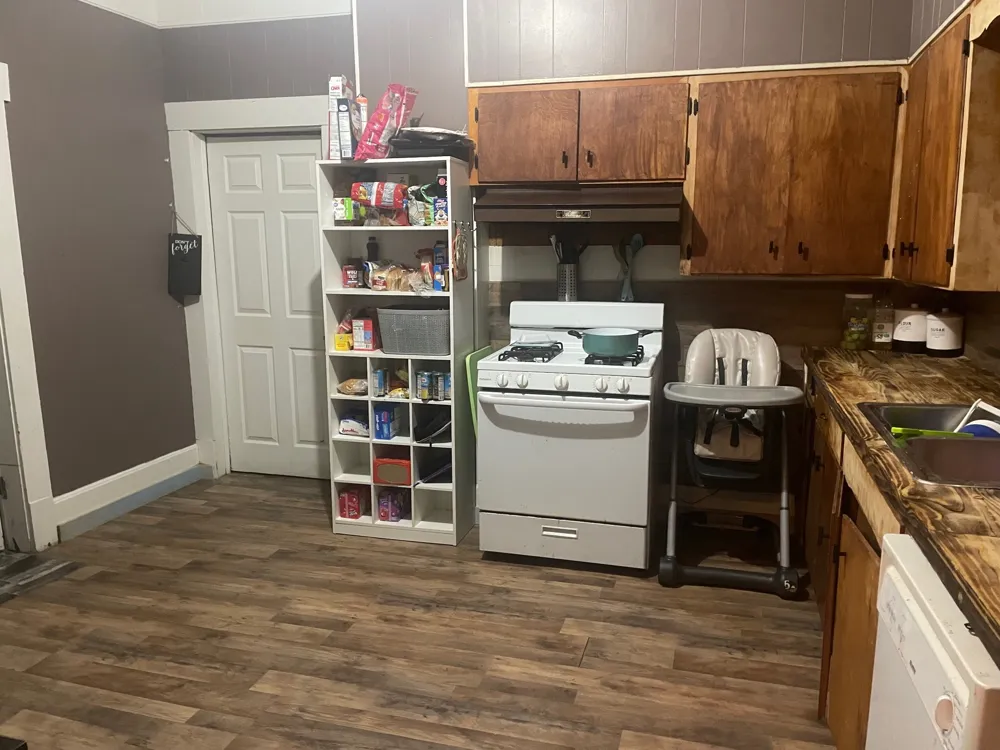 918 W Angeline Street Groesbeck, TX 76642