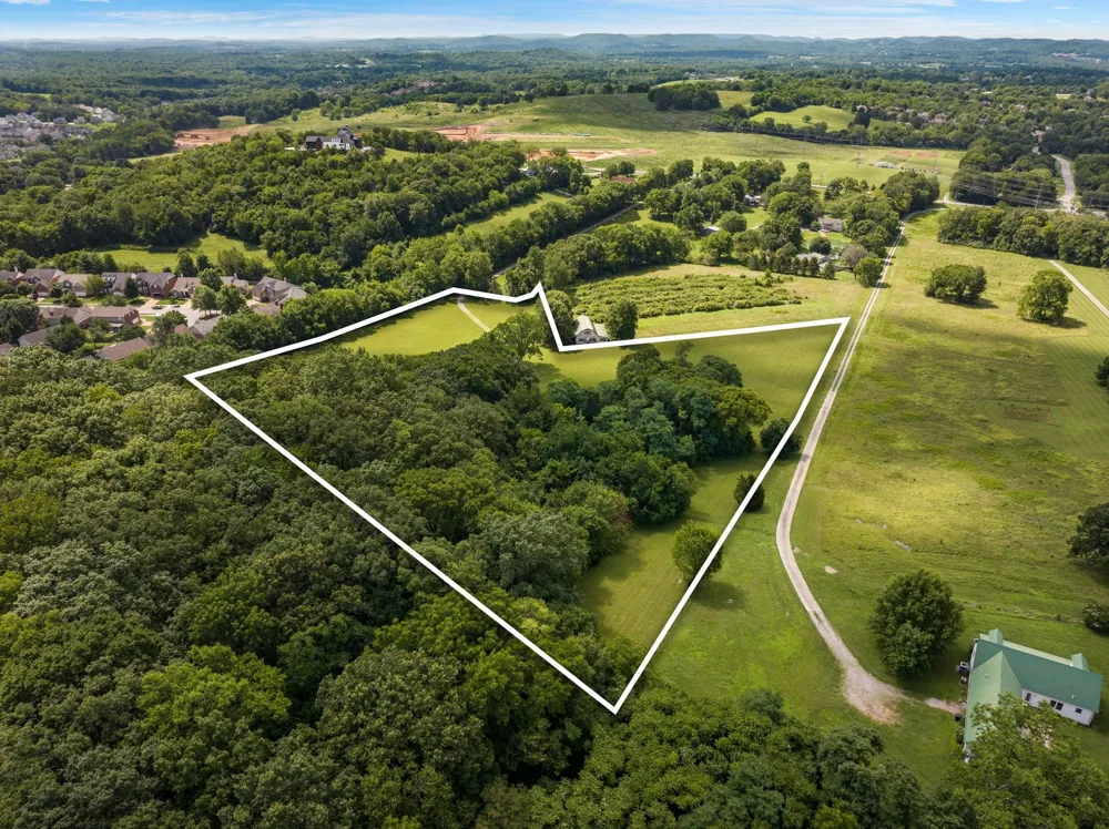4092 Clovercroft Rd Franklin, TN 37067
