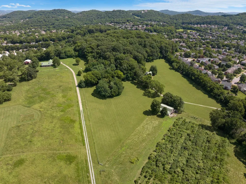 4092 Clovercroft Rd Franklin, TN 37067