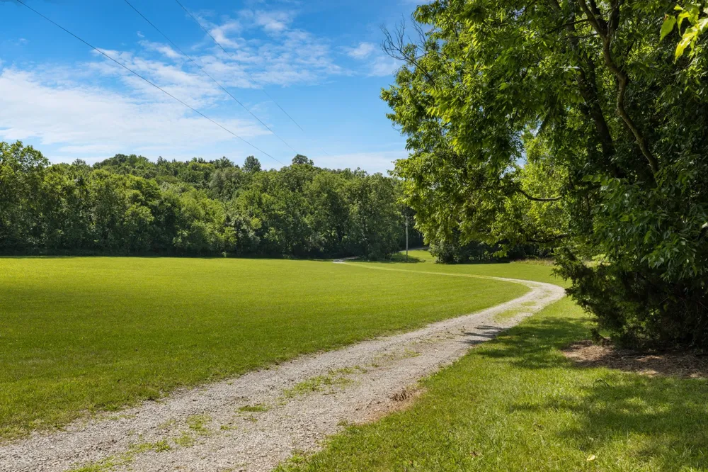 4092 Clovercroft Rd Franklin, TN 37067