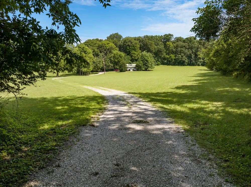 4092 Clovercroft Rd Franklin, TN 37067