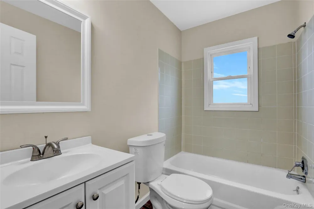 20 Whitman Avenue Islip, NY 11751