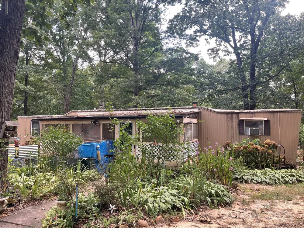 5790 Summer Lane Cherryville, NC 28021