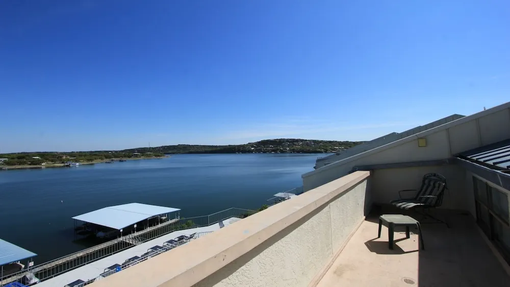 1601 Judy Lynn Drive #207 Spicewood, TX 78669