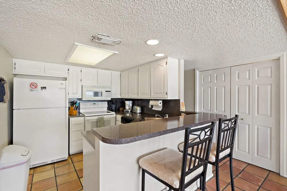 1601 Judy Lynn Drive #207 Spicewood, TX 78669