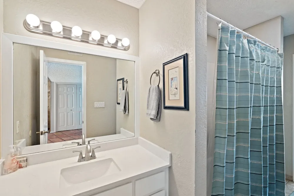 1601 Judy Lynn Drive #207 Spicewood, TX 78669