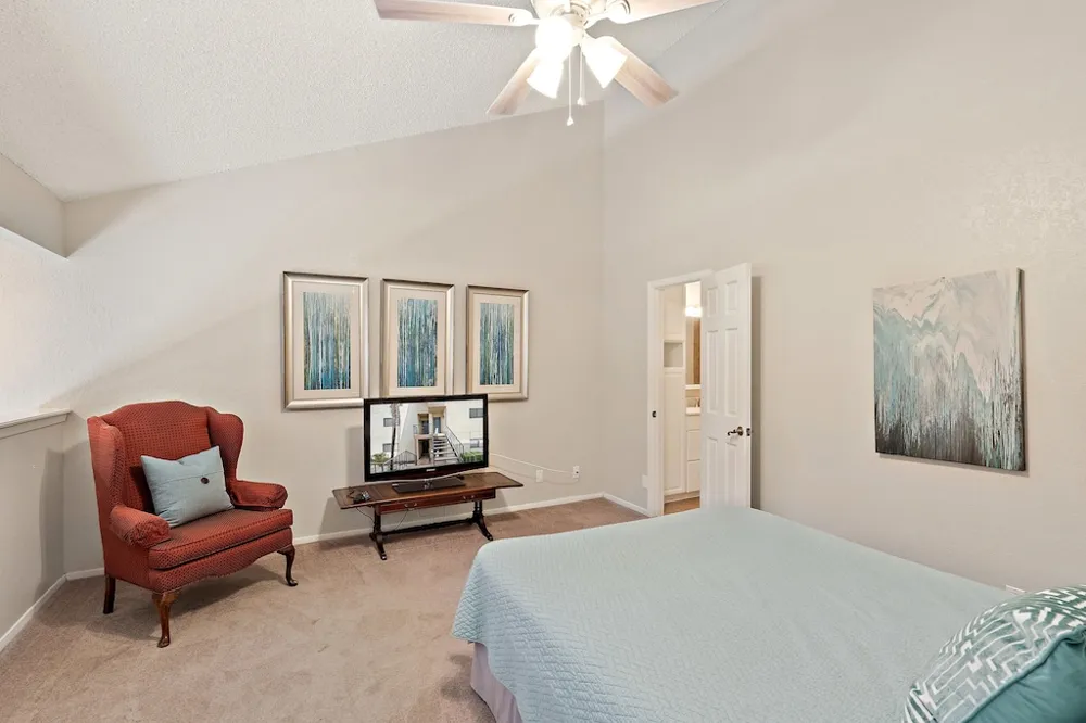 1601 Judy Lynn Drive #207 Spicewood, TX 78669