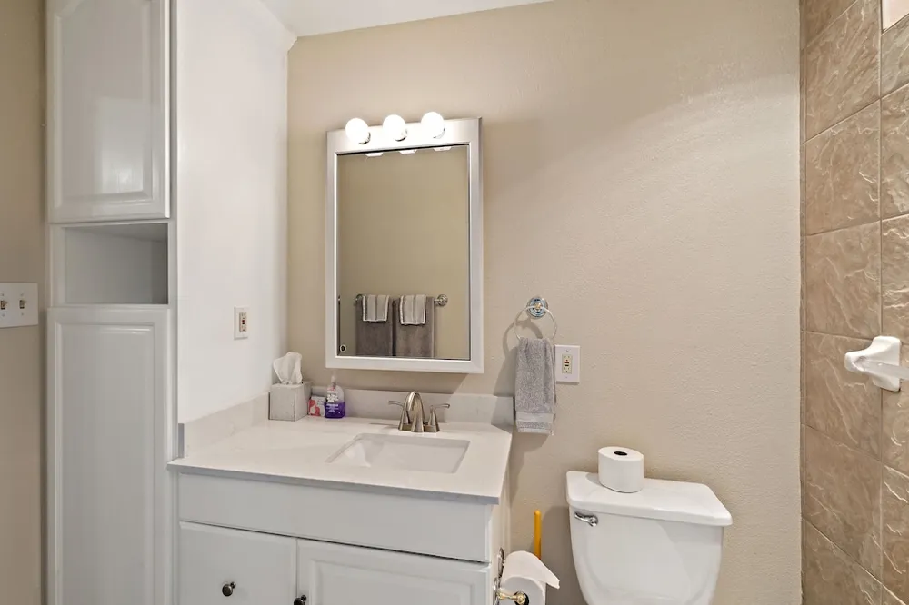 1601 Judy Lynn Drive #207 Spicewood, TX 78669