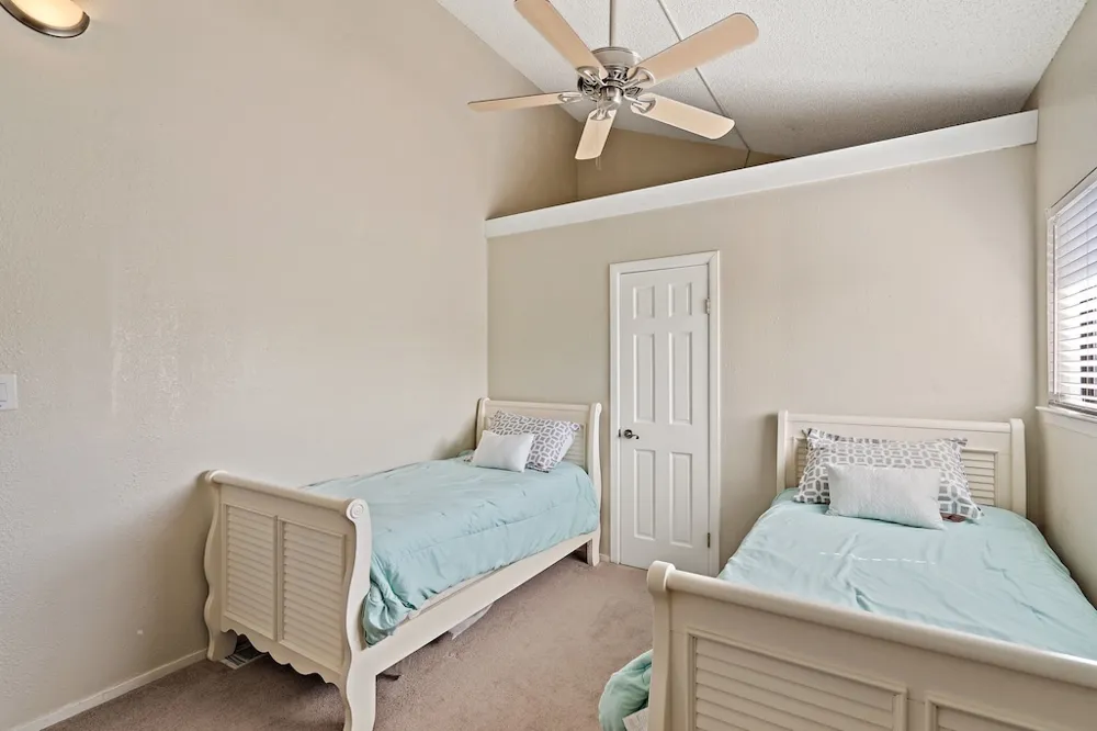 1601 Judy Lynn Drive #207 Spicewood, TX 78669