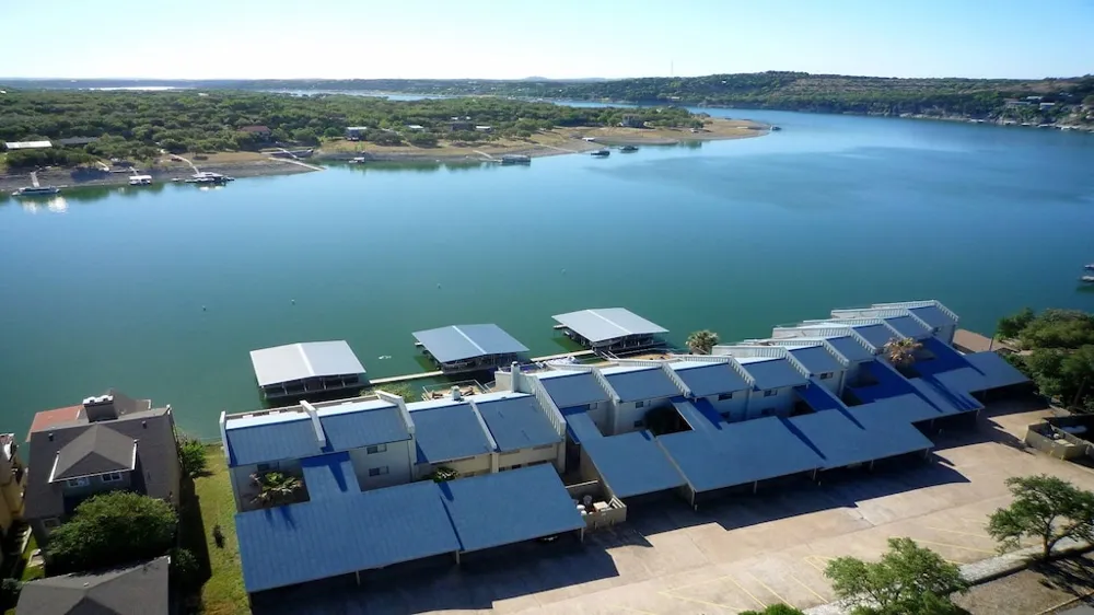 1601 Judy Lynn Drive #207 Spicewood, TX 78669