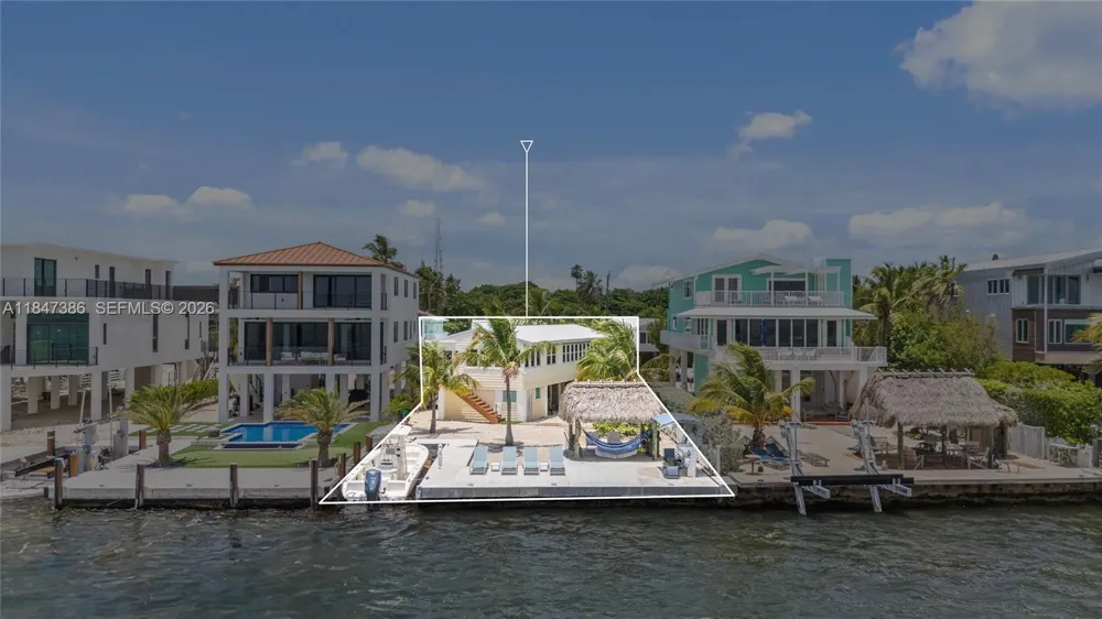 235 Tavernier Dr Key Largo, FL 33070