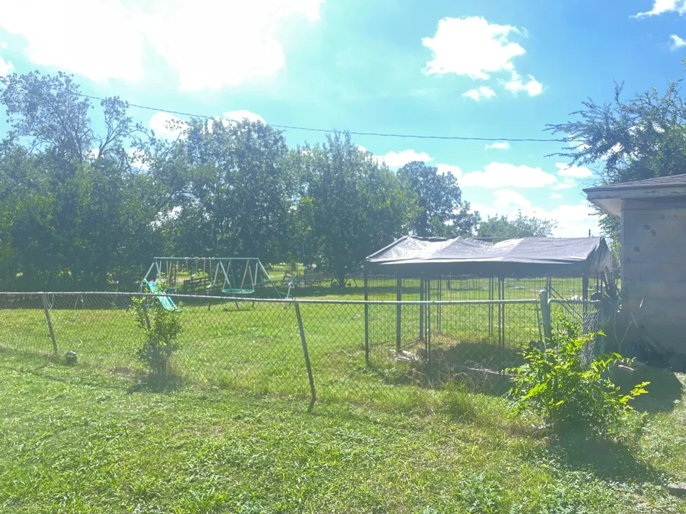 201 S Goddard Street Mart, TX 76664