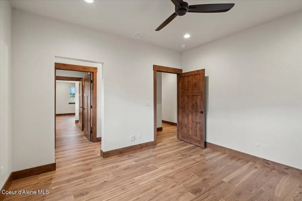 L2B1 Pauls Lane Athol, ID 83801