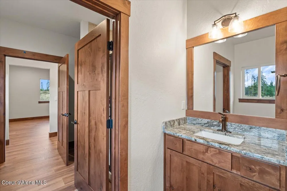 L2B1 Pauls Lane Athol, ID 83801