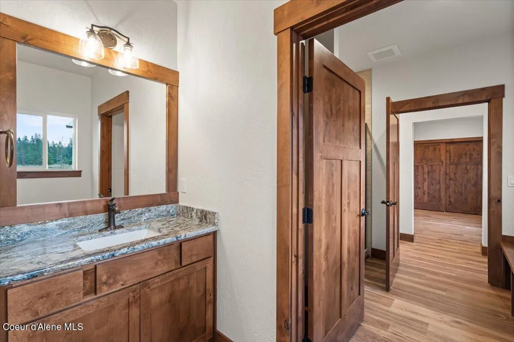 L2B1 Pauls Lane Athol, ID 83801