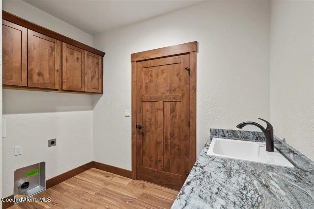 L2B1 Pauls Lane Athol, ID 83801