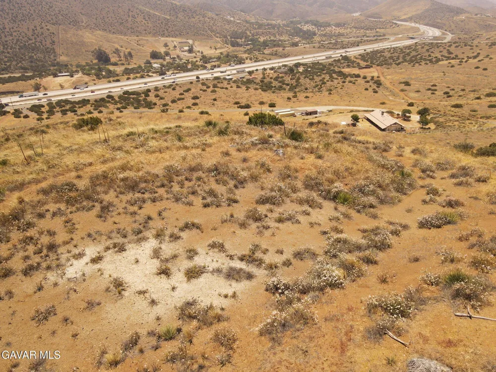 Valleysage Road Agua Dulce, CA 91390