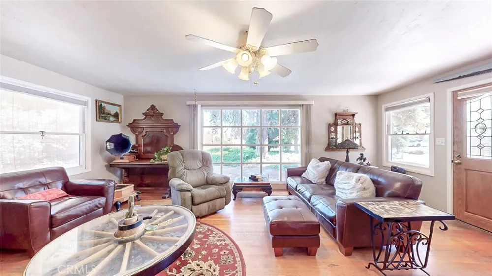432 E Glenwood Avenue Turlock, CA 95380