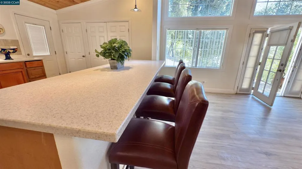 5935 Sunrise Ct Lower Lake, CA 95457