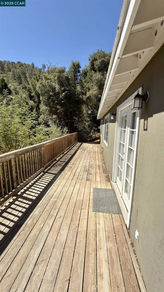 5935 Sunrise Ct Lower Lake, CA 95457