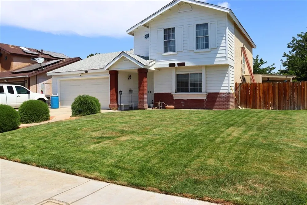 5009 E Avenue R11 Palmdale, CA 93552