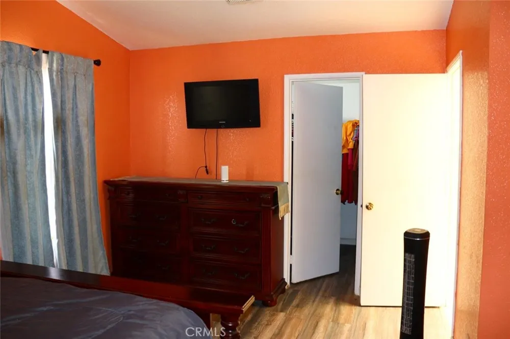 5009 E Avenue R11 Palmdale, CA 93552