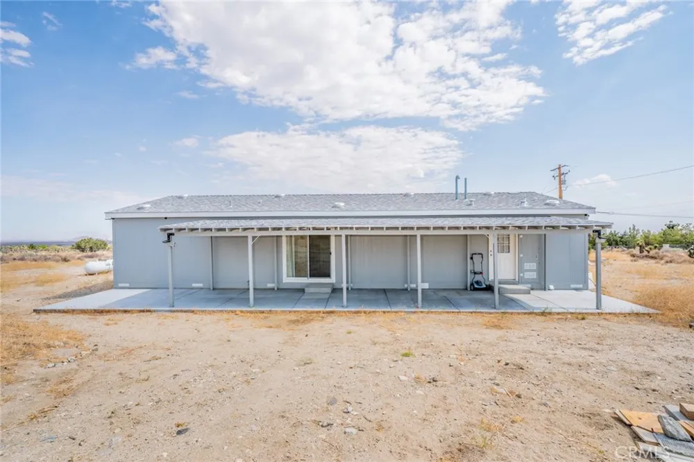 1573 Smoke Tree Road Pinon Hills, CA 92372