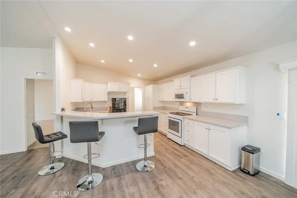 1573 Smoke Tree Road Pinon Hills, CA 92372
