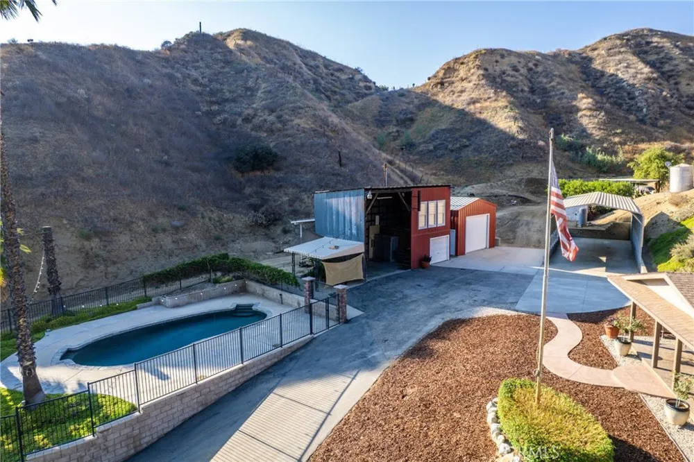 30300 Live Oak Canyon Road Redlands, CA 92373