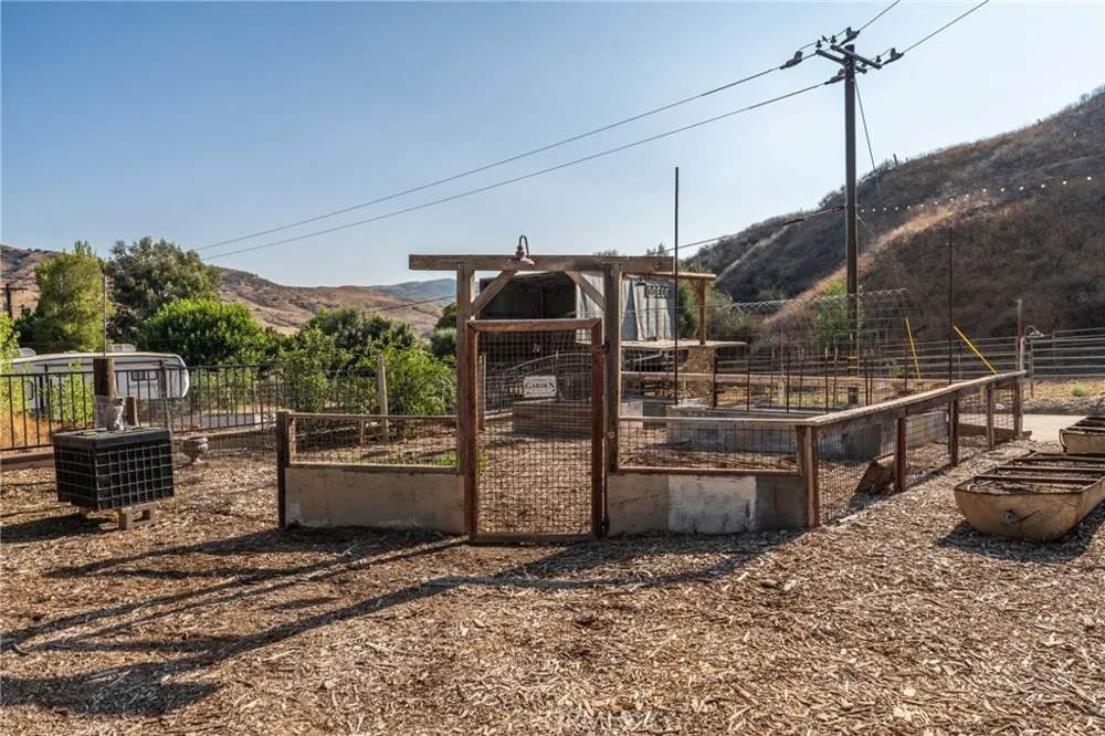 30300 Live Oak Canyon Road Redlands, CA 92373
