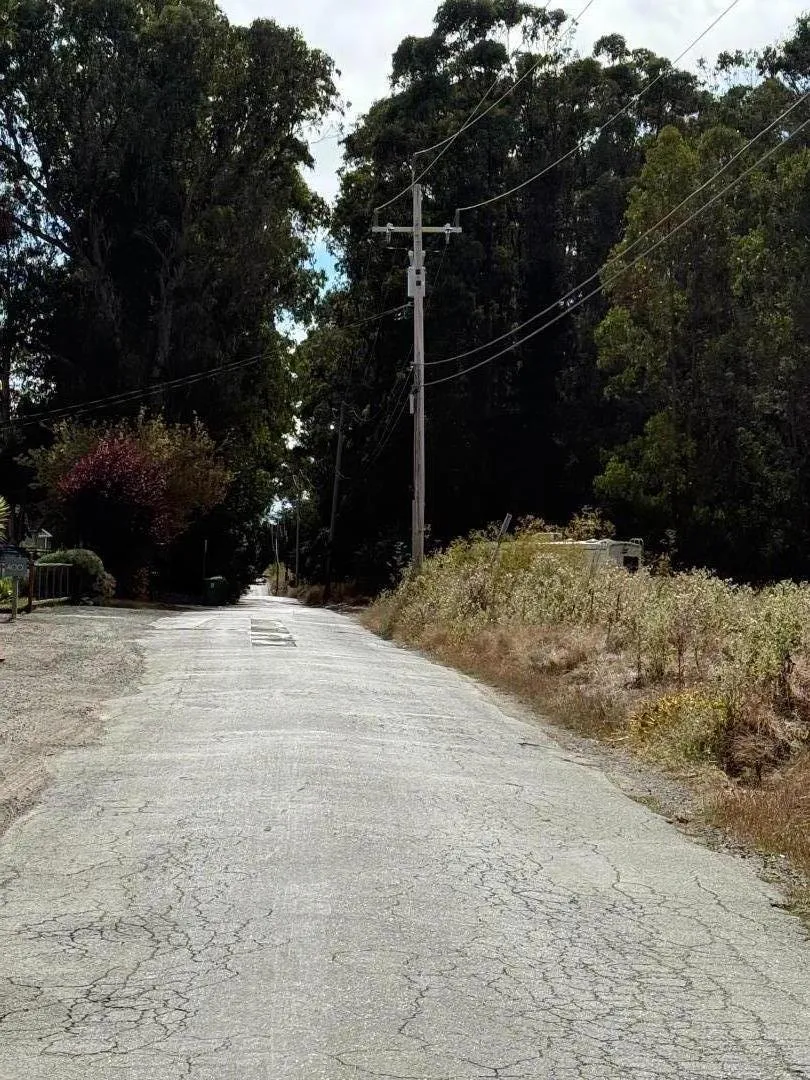 Bonita Ave. Half Moon Bay, CA 94019