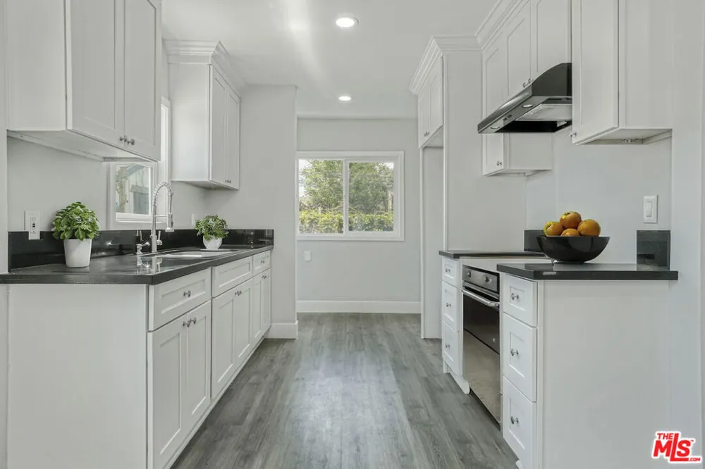 1256 Exposition Boulevard Los Angeles, CA 90007